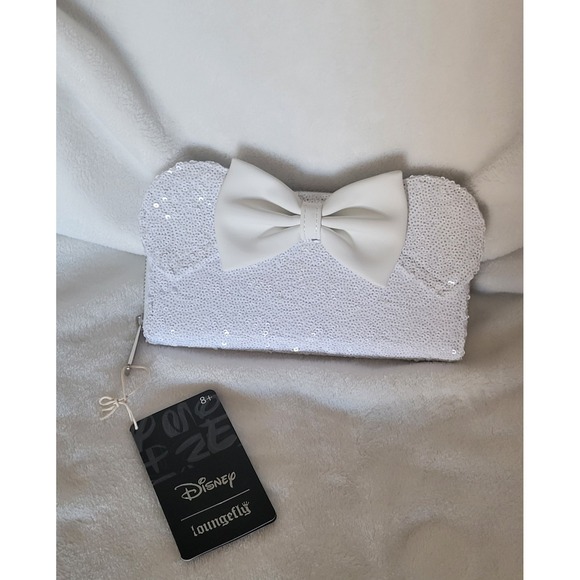 Loungefly Handbags - Loungefly Disney Wedding Minnie sequin wallet wristlet
